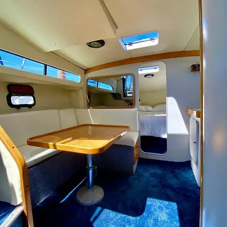 Ботель Nights On A Boat At The Quay - Richelieu Beach Atypical Rental