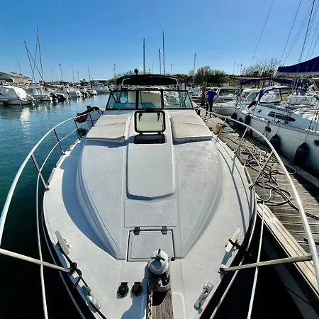 Nights On A Boat At The Quay - Richelieu Beach Atypical Rental *