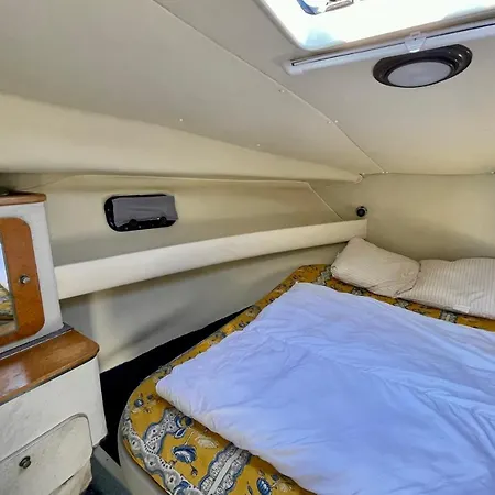 Ботель Nights On A Boat At The Quay - Richelieu Beach Atypical Rental Агд